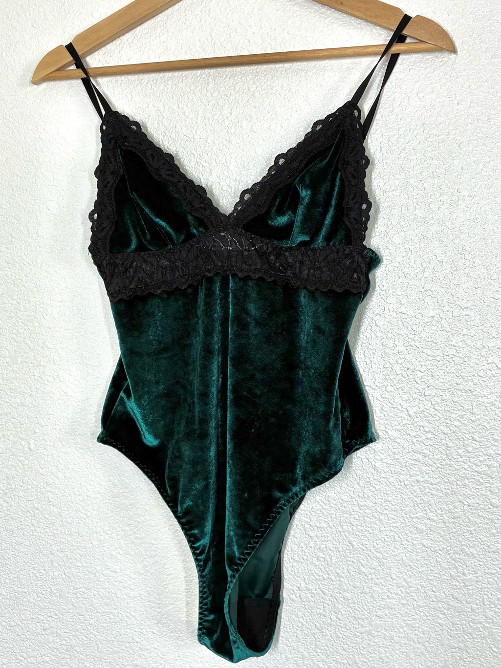 Shirley Of Hollywood Teddy Bodysuit Womens Medium Green Velvet Lace Trim Strappy